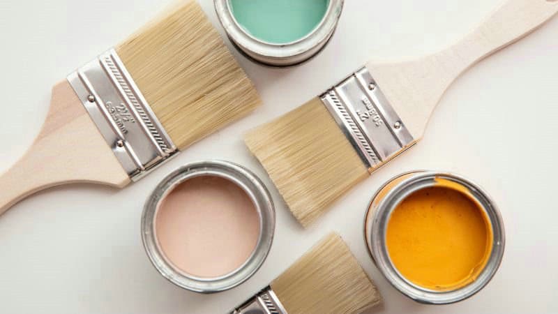 Culori și materiale: tendințele 2025 în design interior